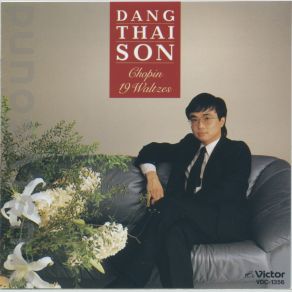 CHOPIN - 19 Waltzes album cover