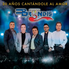 30 Años Cantándole Al Amor (En Vivo) album cover