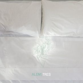 Tres album cover