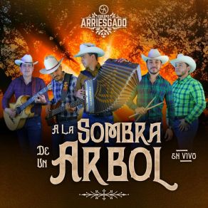 A La Sombra De Un Árbol album cover