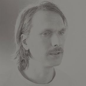 Maailma Täynnä Ihmeitä album cover