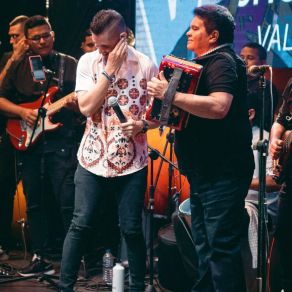 Jhonny Hoyos Ft. Alvarito López album cover