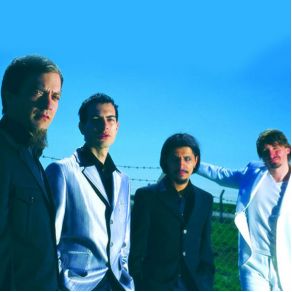 Dunya Yalan Soyluyor album cover